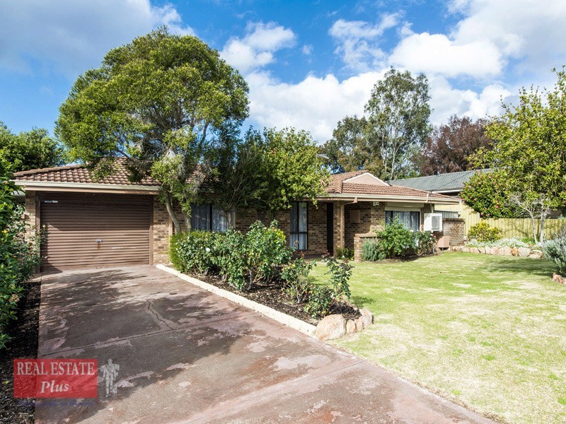 4 Banner Place, Swan View WA 6056