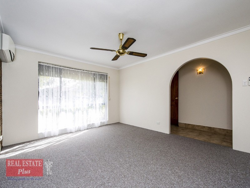 4 Banner Place, Swan View WA 6056