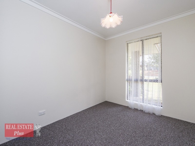 4 Banner Place, Swan View WA 6056