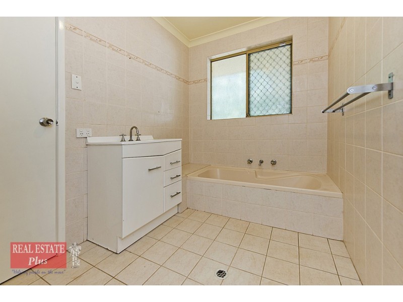 26 Balmain Road, Greenmount WA 6056