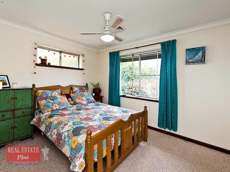 4 Elia Courtyard, Swan View WA 6056