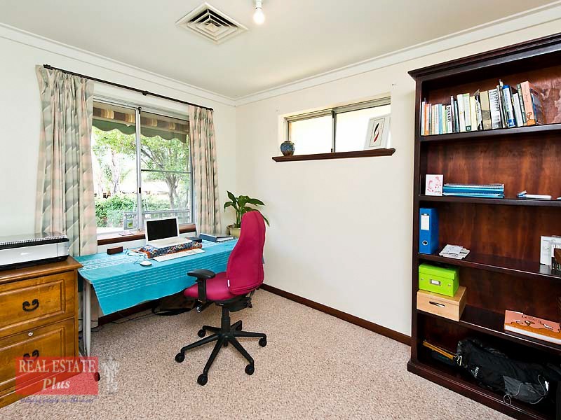 4 Elia Courtyard, Swan View WA 6056