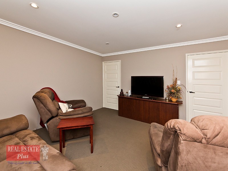 15A Cumberland Road, Forrestfield WA 6058
