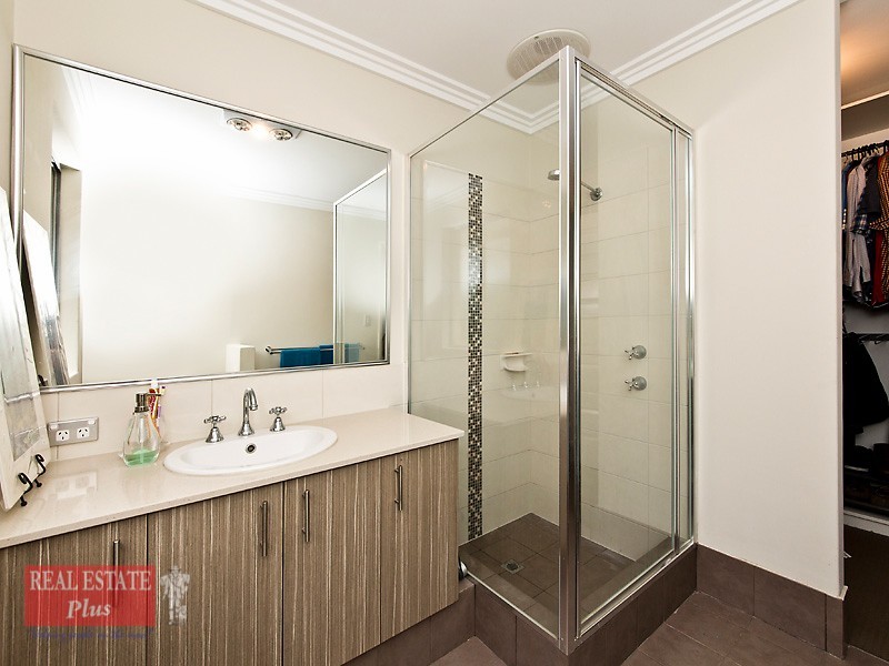 15A Cumberland Road, Forrestfield WA 6058