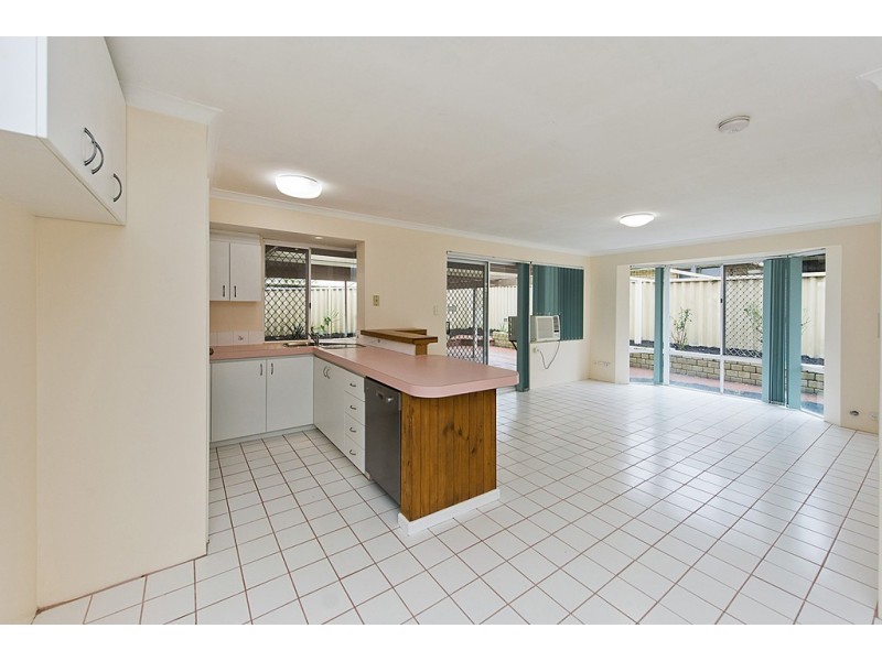 30 Edwards Entrance, Stratton WA 6056