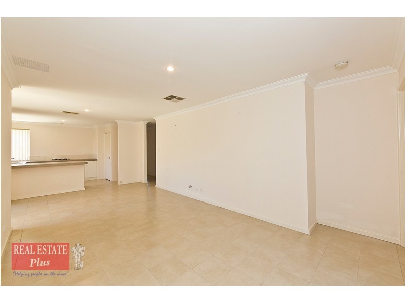 14/15 Spring Avenue, Midland WA 6056