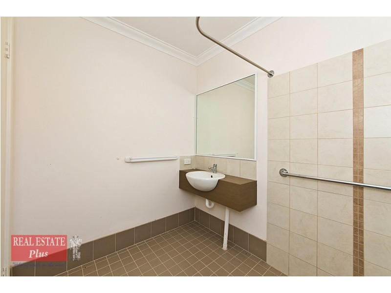 14/15 Spring Avenue, Midland WA 6056