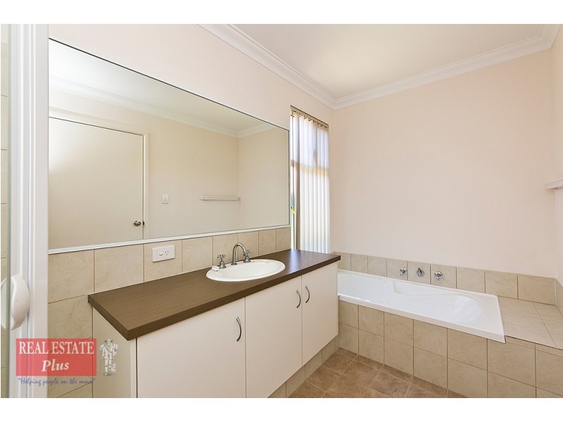 14/15 Spring Avenue, Midland WA 6056