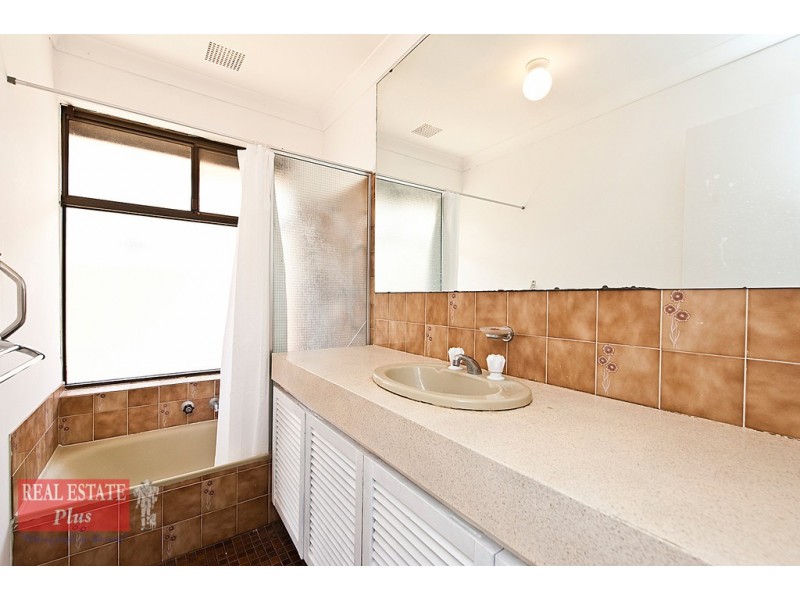 49 Moira Avenue, Forrestfield WA 6058