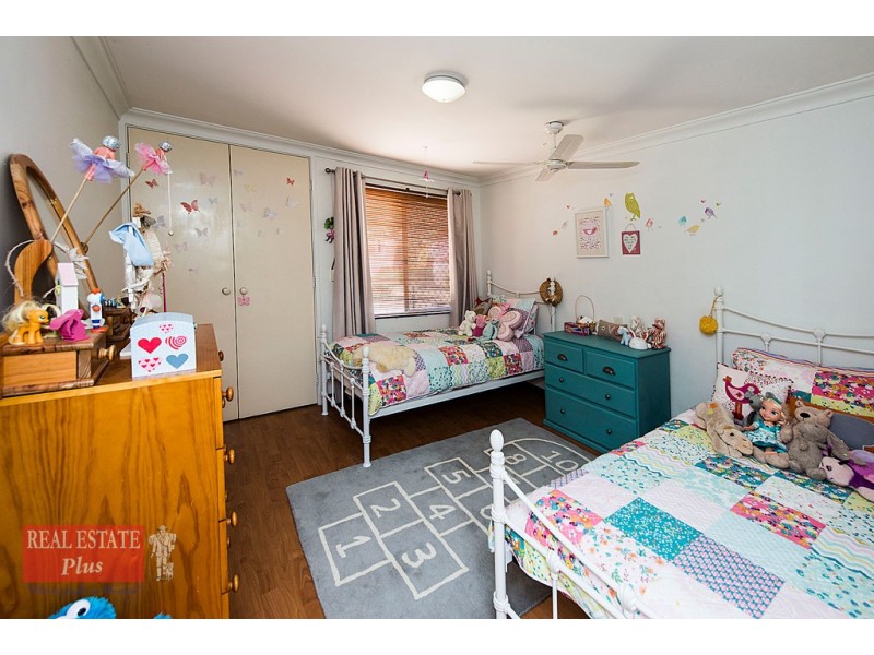 7 Hawkvalley Crescent, Maida Vale WA 6057