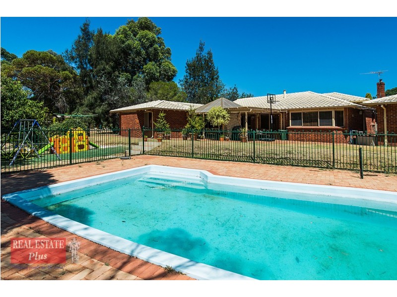 7 Hawkvalley Crescent, Maida Vale WA 6057