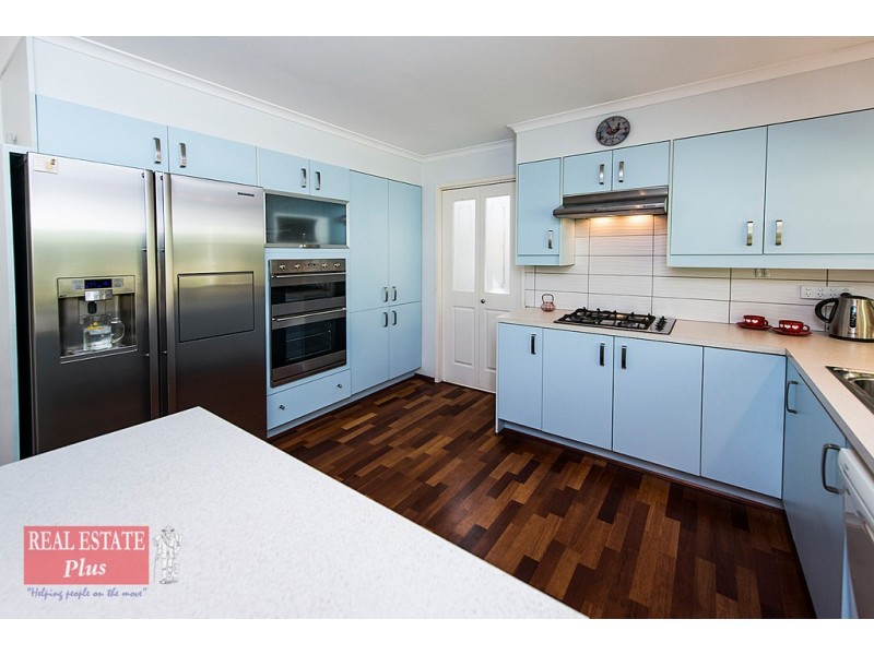 29 Pagnell Way, Swan View WA 6056