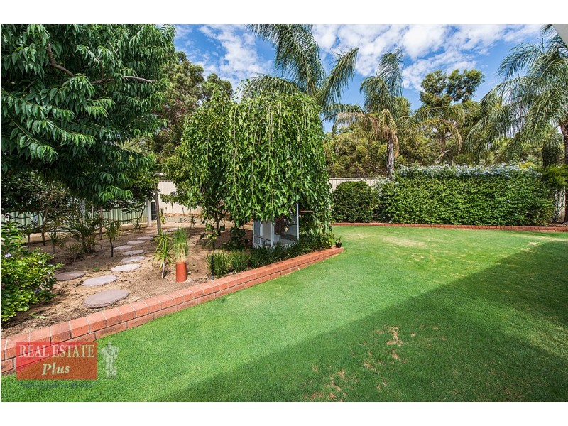 29 Pagnell Way, Swan View WA 6056