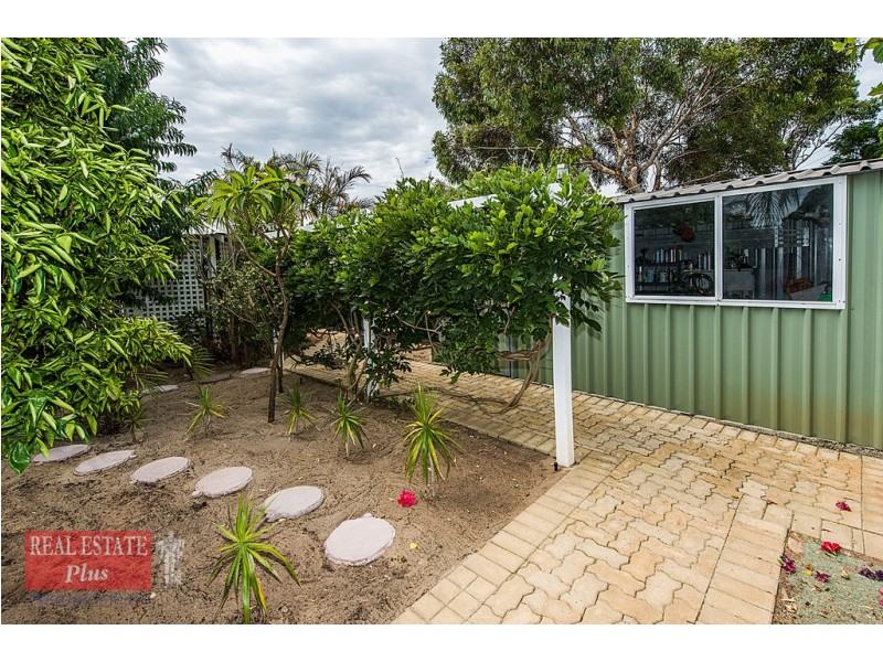 29 Pagnell Way, Swan View WA 6056