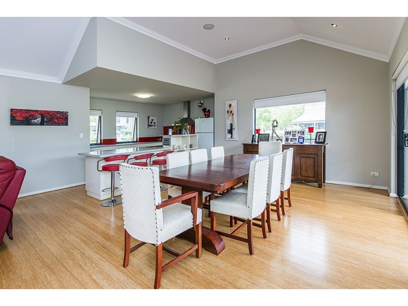 12 Hebe Lane, Woodbridge WA 6056