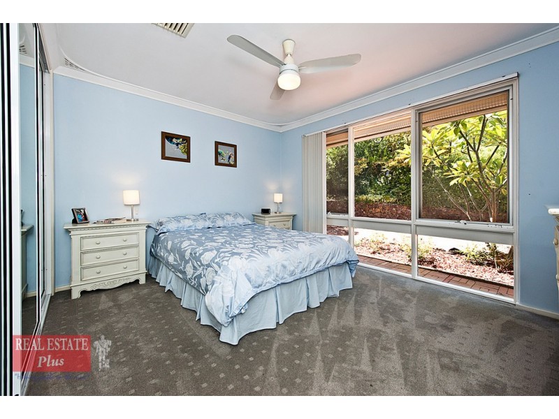 7 Russell Road, Greenmount WA 6056