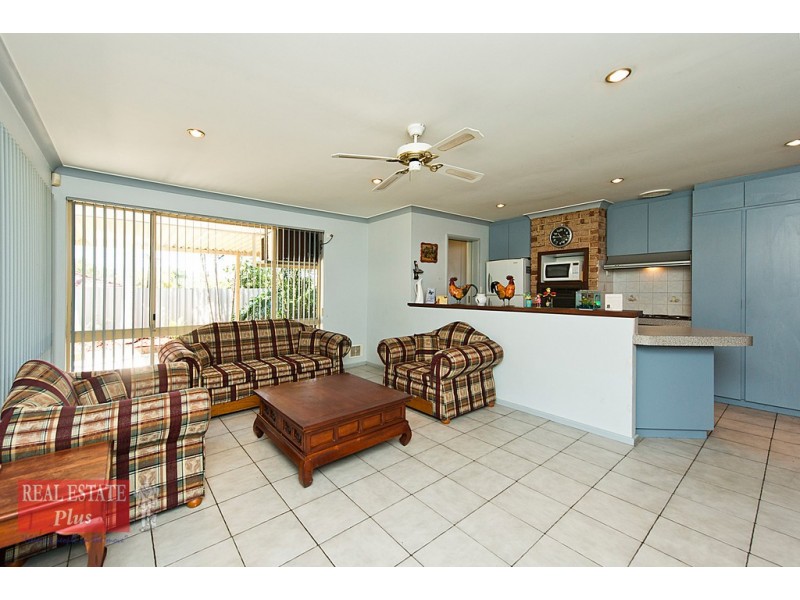 35 Farmview Drive, Bellevue WA 6056