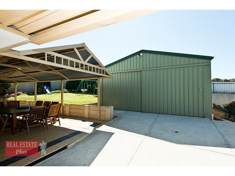 35 Farmview Drive, Bellevue WA 6056