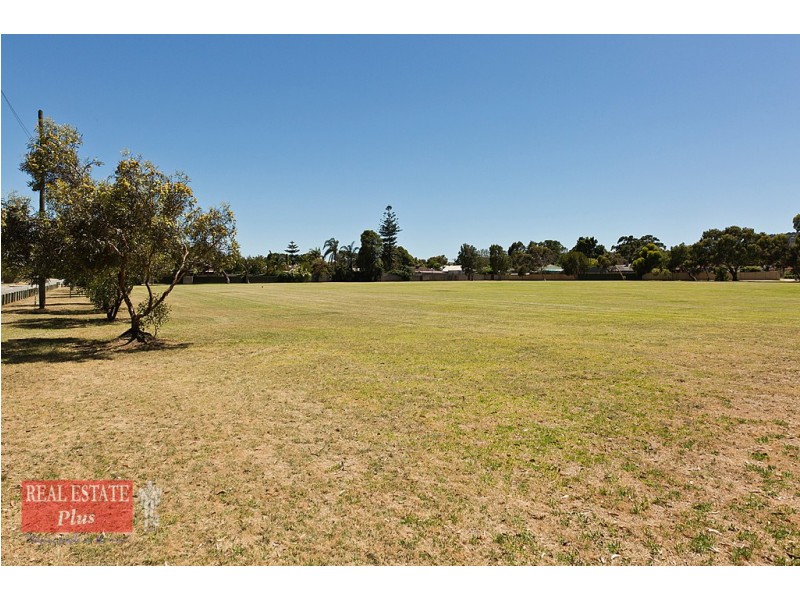 Unit 1, 39 Edinburgh Road, Forrestfield WA 6058