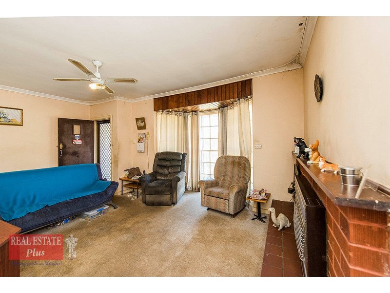 7 Avon Crescent, Viveash WA 6056