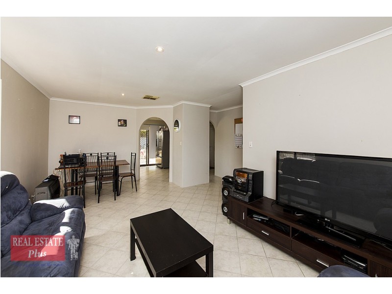 31 Fagin Way, Forrestfield WA 6058