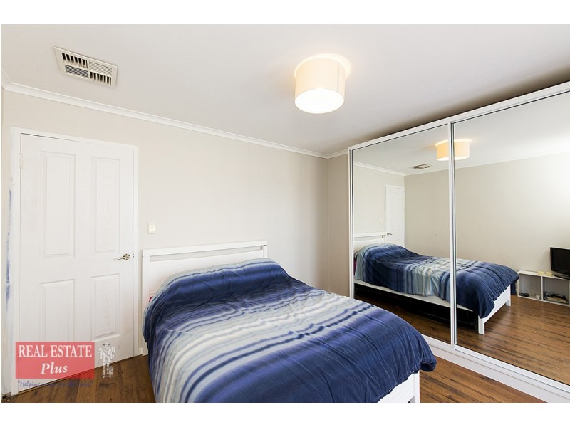 31 Fagin Way, Forrestfield WA 6058