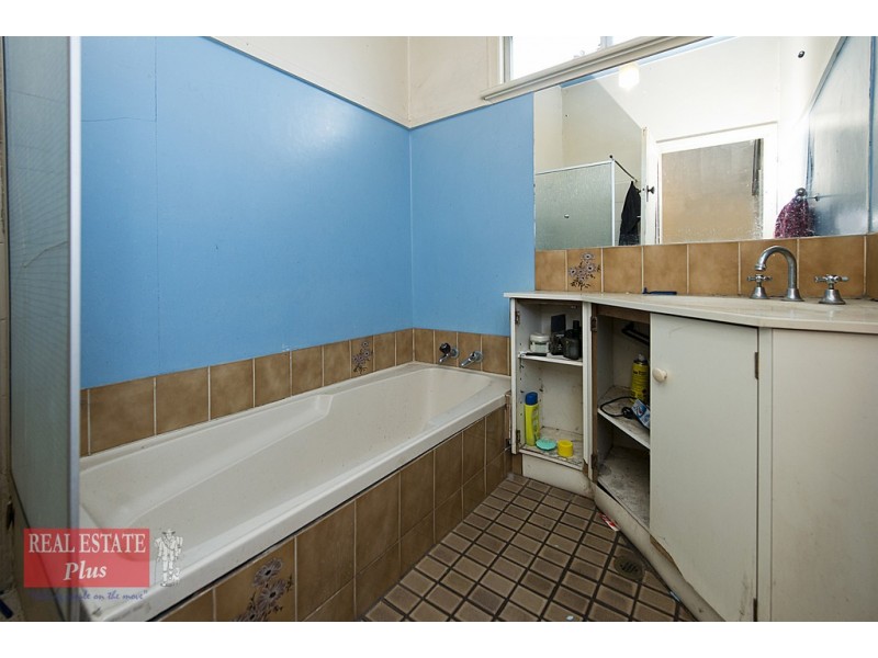 25A Charles Street, Midland WA 6056