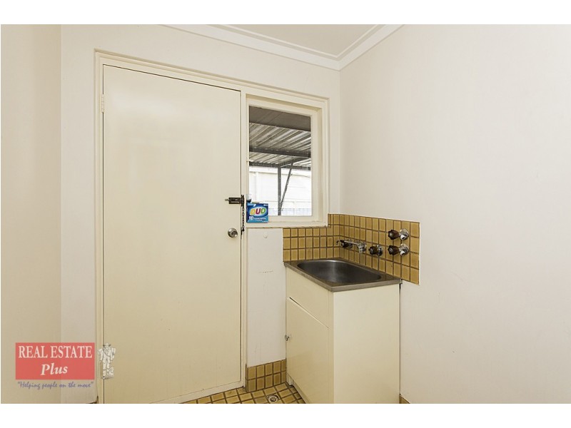 4 Ellesmere Road, Swan View WA 6056