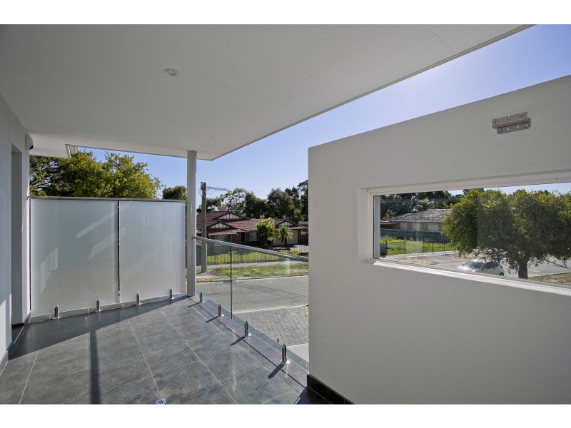 6/2A Wroxton Street, Midland WA 6056