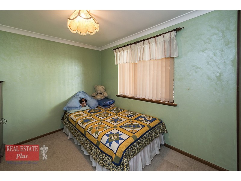 12 O’Connor Road, Swan View WA 6056