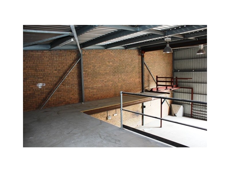 2, 4 Steele Court, South Guildford WA 6055