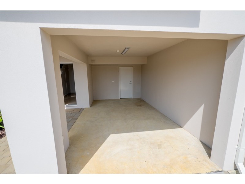 Unit 11, 39 Edinburgh Road, Forrestfield WA 6058