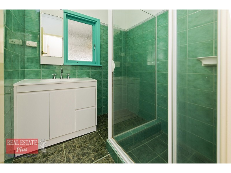 7 Gladstone Avenue, Swan View WA 6056