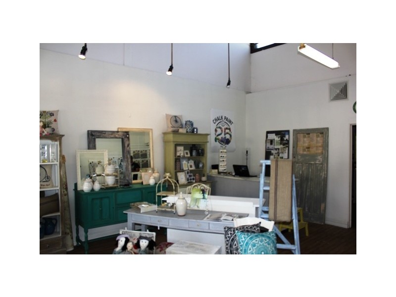 8A, 2 The Crescent, Midland WA 6056