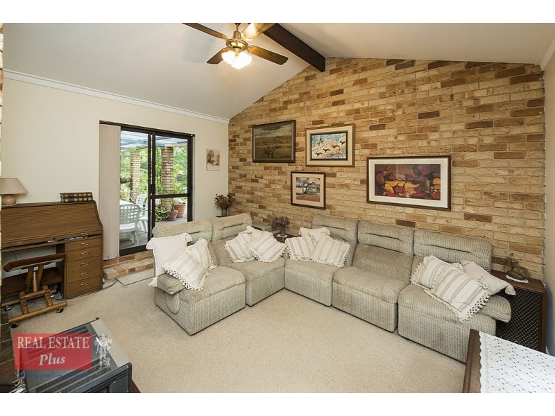 14 Roberts Place, Greenmount WA 6056