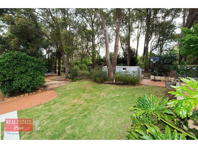 24 Hanley Street, Stoneville WA 6081