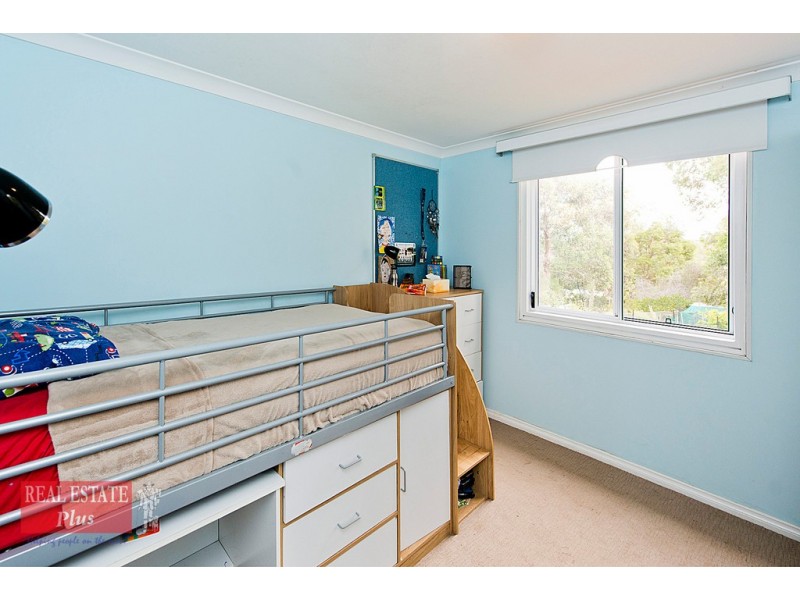 24 Hanley Street, Stoneville WA 6081