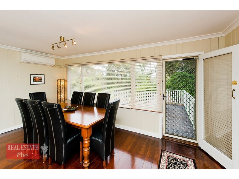 24 Hanley Street, Stoneville WA 6081