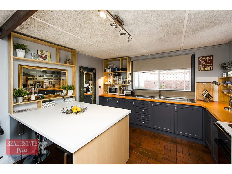 106 Clayton Street, Bellevue WA 6056