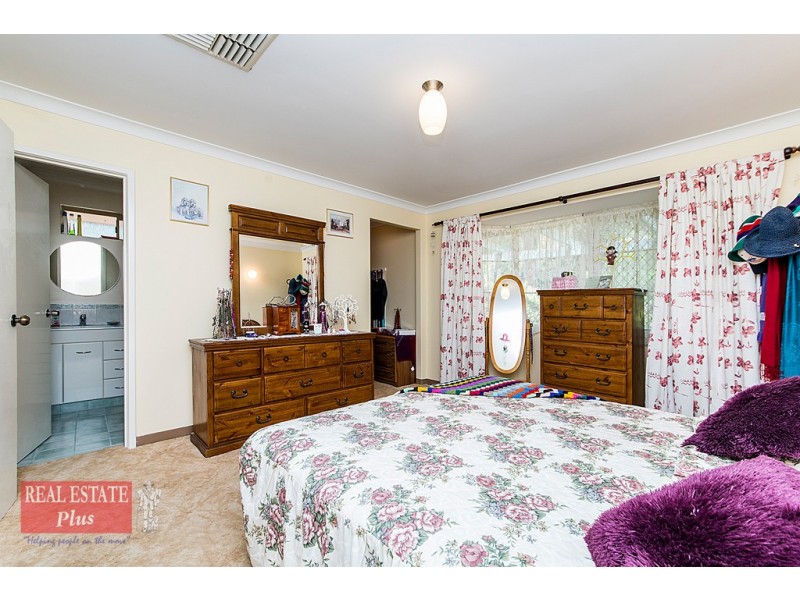 25 Elmore Street, Mount Helena WA 6082