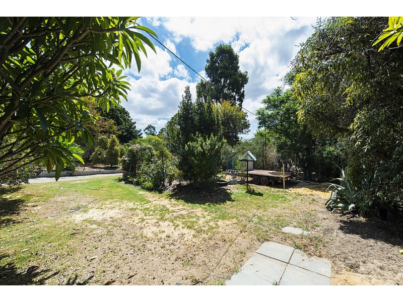 3 Marloo Road, Greenmount WA 6056