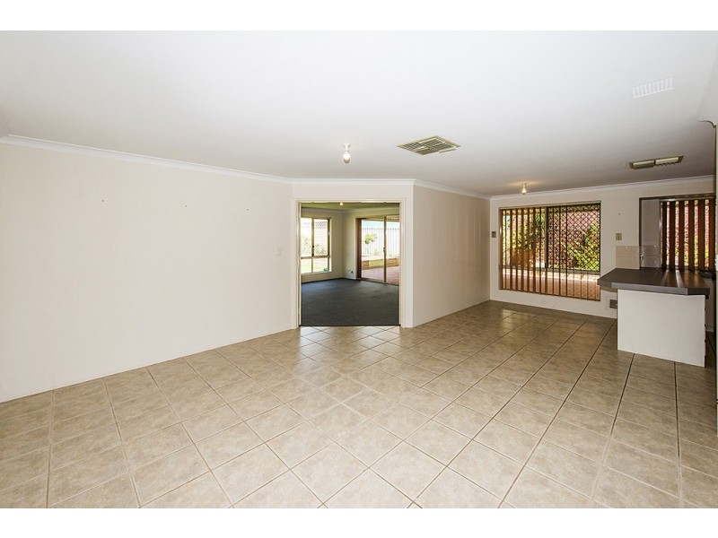 5 Tuscany Place, Caversham WA 6055