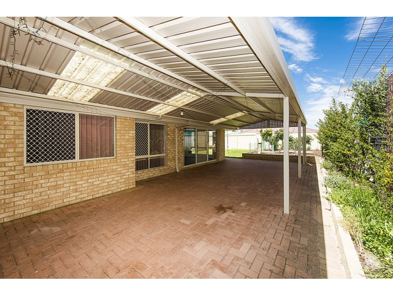5 Tuscany Place, Caversham WA 6055