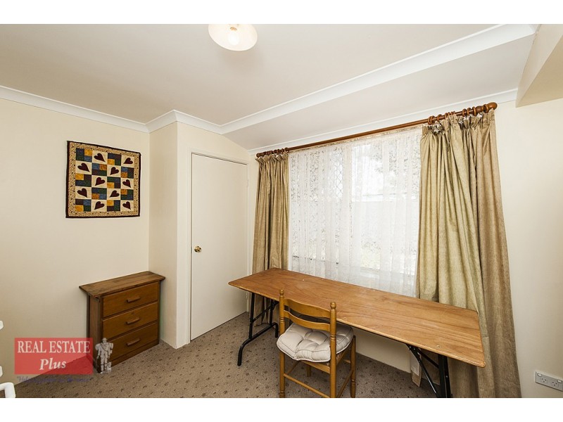 33 Holywell Street, Middle Swan WA 6056