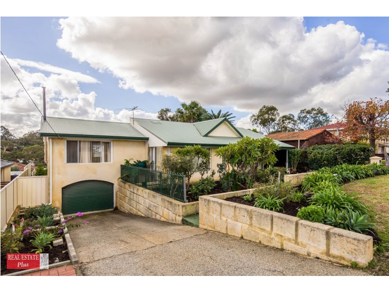 17 Bladon Way, Swan View WA 6056
