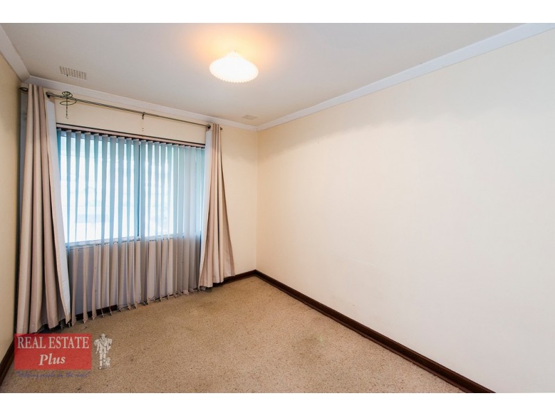 17 Bladon Way, Swan View WA 6056