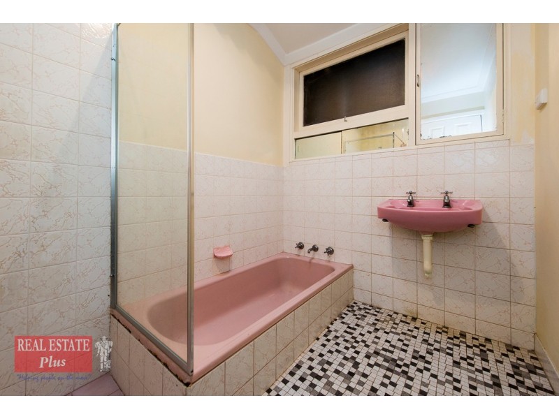 17 Bladon Way, Swan View WA 6056