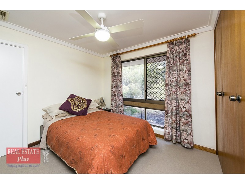 17 James Avenue, Hazelmere WA 6055