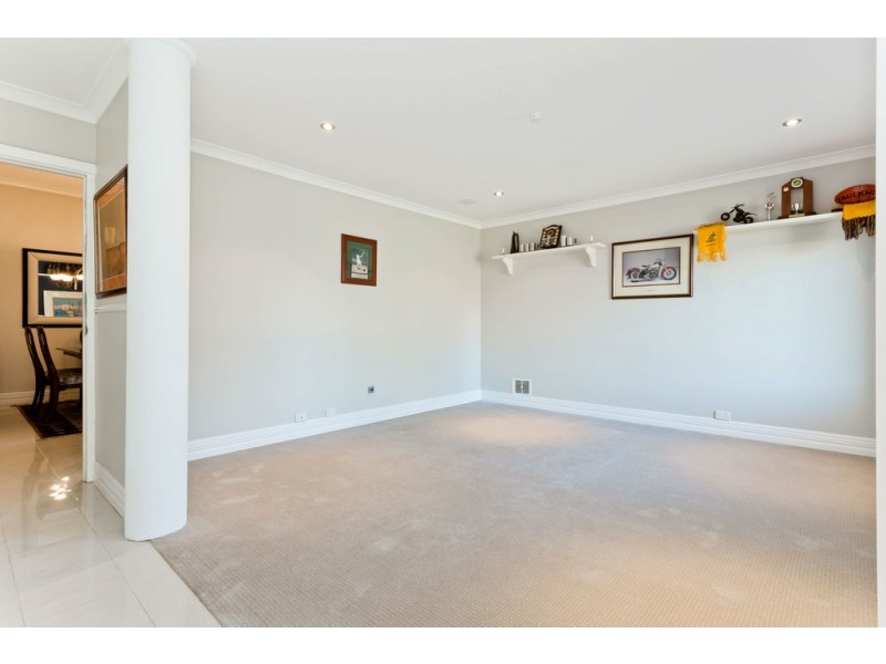 11 Wundu Entrance, South Guildford WA 6055