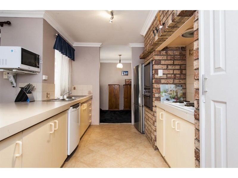198 Maida Vale Road, High Wycombe WA 6057